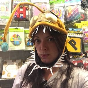 Meet your Posher, Luy